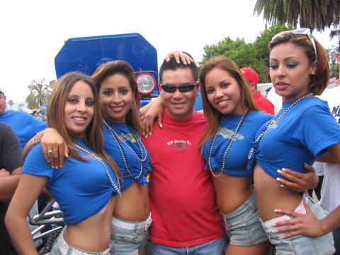 chicks from the baja 500