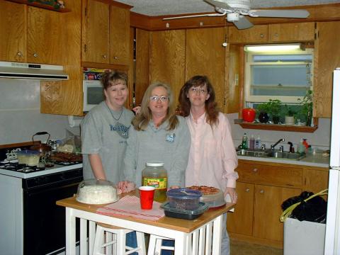 Tammy, Tina and Debora