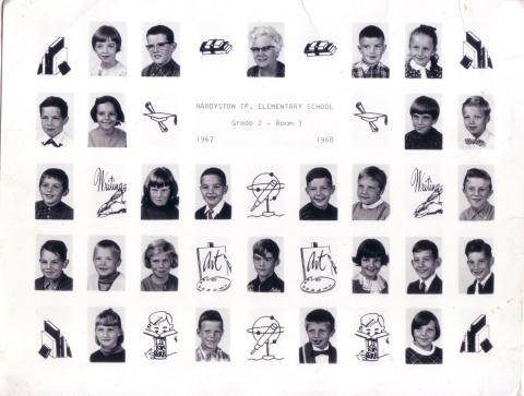 grade 2 1967-68 fourth row first pic.