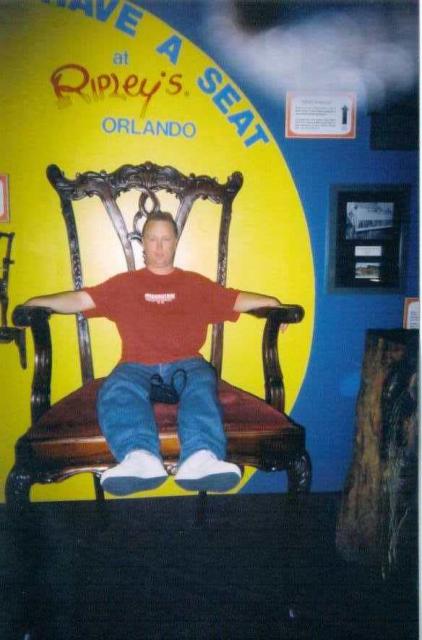 Scott In Big Chair @ Ripleys-Sept 2004