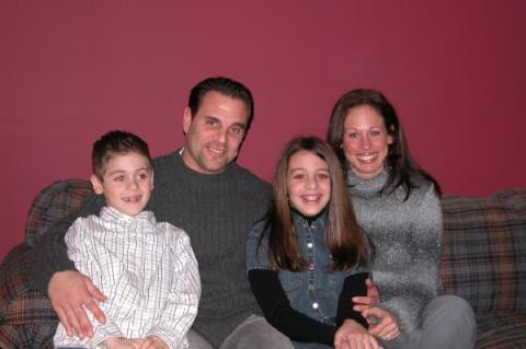 michel sini and family (12.24.04)