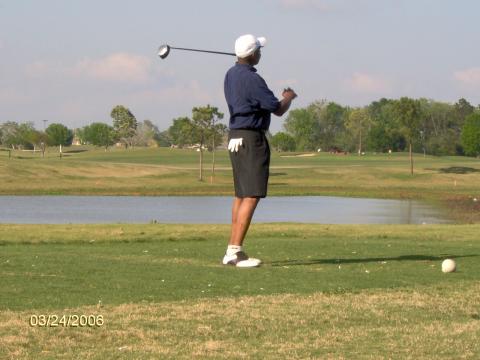 A round of golf  "El Tigre'