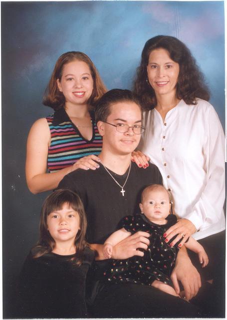 Cynthia & Kids 10-2001