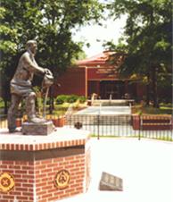 Entrance/Memorial