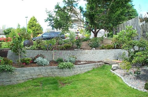 My Front re-landscaped Garden '06