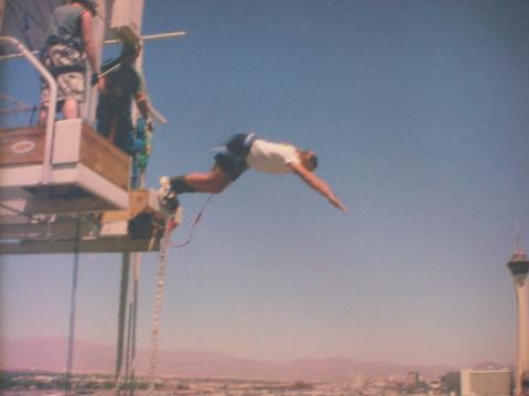 Bungie Jumping 171 f