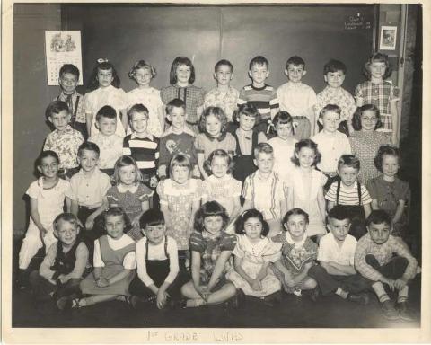 Class 1961 First Grade Class Photo