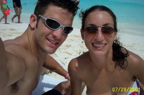 Honeymoon___Cancun_Matt_Lori_close_up_at
