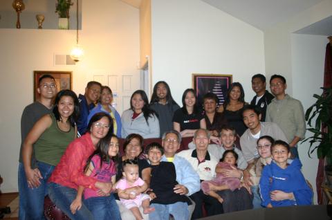 Alvin Pangilinan and family