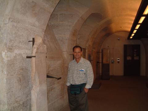 Doug at the Louvre