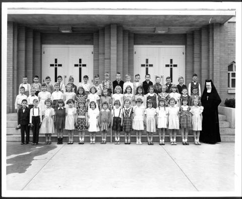 HOLY ROSARY GRADE SCHOOL 1953 