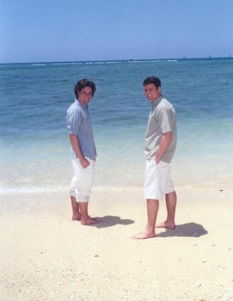 Boys_at_Waikiki_Beach