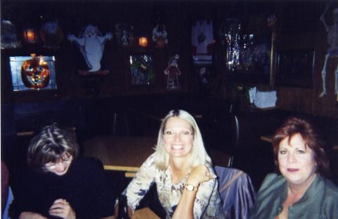 Jill, Linda & Linda