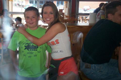 SCOTTY & 1ST HOOTERS VISIT