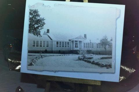 Picture of Oak Grove in the early years