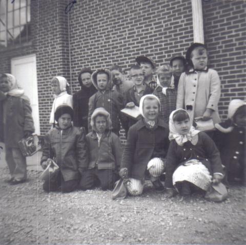 Kindergarten class of 1960