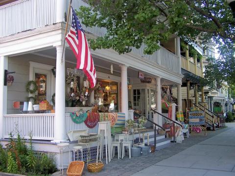 Shopping with Victorian Charm