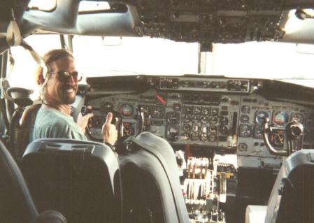 KC-135: FILL HER UP