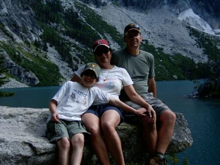 Hiking in Leavenworth, Colchuck Lake 08