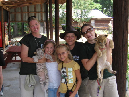 Girls at Tiger World