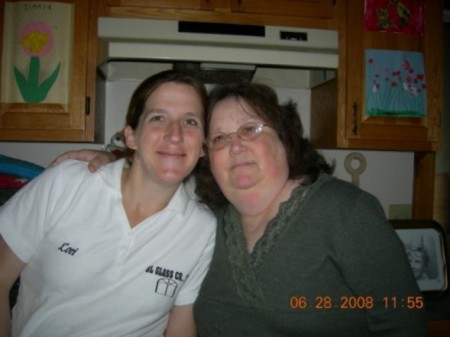 Daughter/Lori left Wife Sue on right