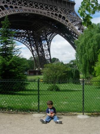 May 2007 - Bruce's first trip to Paris