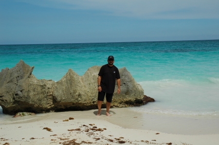 Rudy at the beautiful beach in Tolum