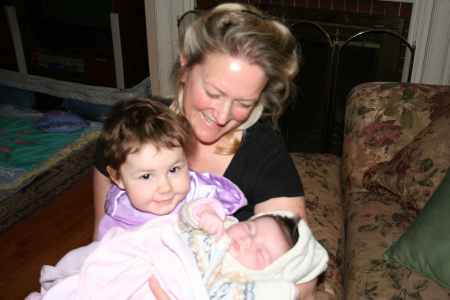 Granma Kathy, Auntie Hannah, Baby Violet