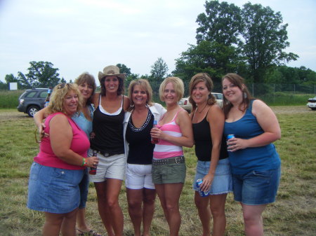 Me & My Girlfriends at Country USA 2008