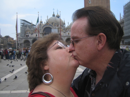 Smooching in ST Marks Square