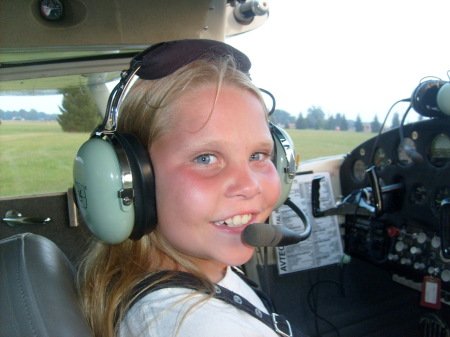 aimee jo flying a real plane