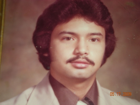 Raul Huertas' Classmates profile album