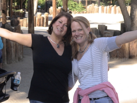 Me and Heather Klinkert (Norris) at the zoo...