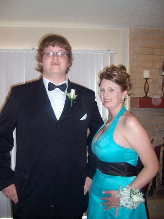 My oldest Kailey senior prom 08