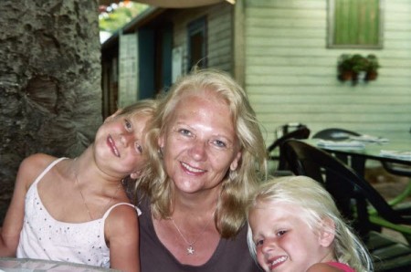 Keywest with my Grand-daughters Aug07