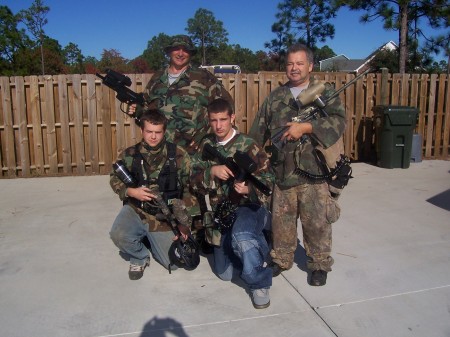 getting ready for some kickass paintball 003