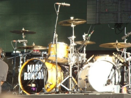 mark ronson drums