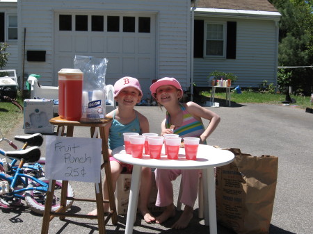 Girls 1st Fruit Punch Stand!