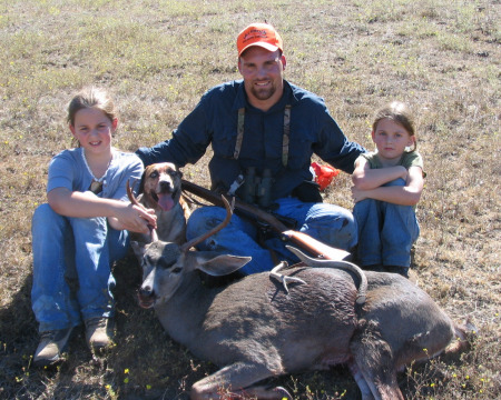 2007 Blacktail deer with the girls