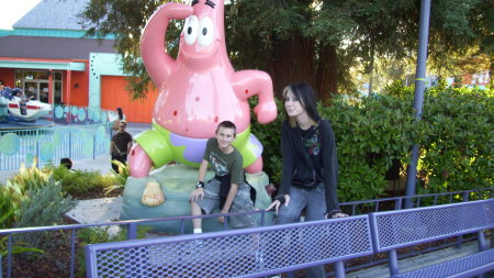 Kids at Great America 2008