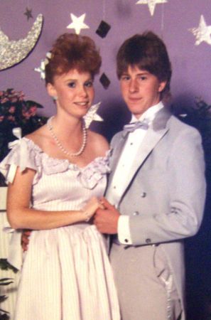 THE PROM..(Wow did I have some poofy hair!)