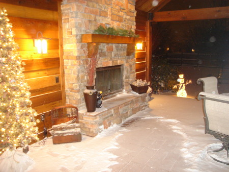 Jan. 2008  Lil snow on the porch