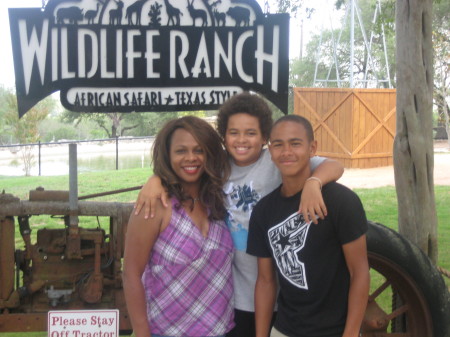 Mom, Hunter and Austin in San Antonio 08'