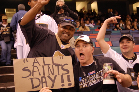 Quite possibly the largest saints fan ever!!