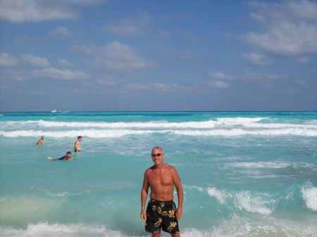 Cancun 2008 looking good for an old fart