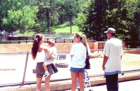 family day at the zoo 2000