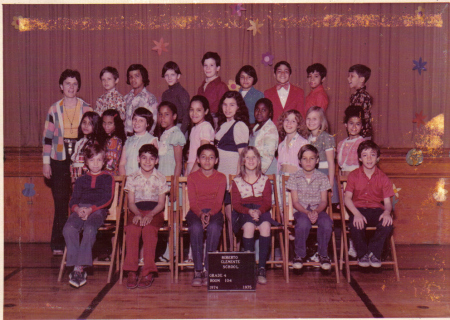 4th grade class group picture