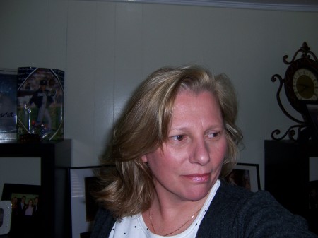 Lynn Previti's Classmates® Profile Photo