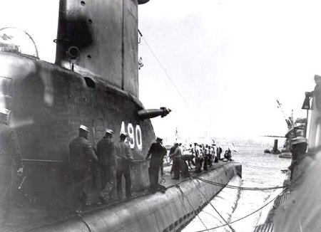 USS Valador SS 490