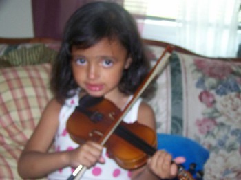 Anabella and her Violin